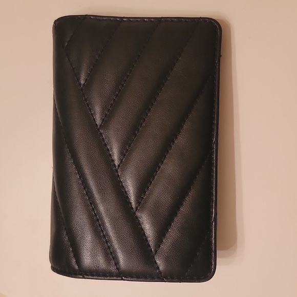 Tory Burch KIRA Chevron Quilted Lamb Leather Bi-Fold Wallet 🩷 - Picture 5 of 12